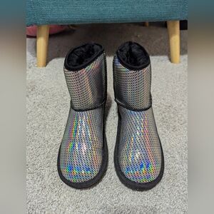 The Children's Place Girls Holographic Faux Sequin Chalet Boots - multi Size 4